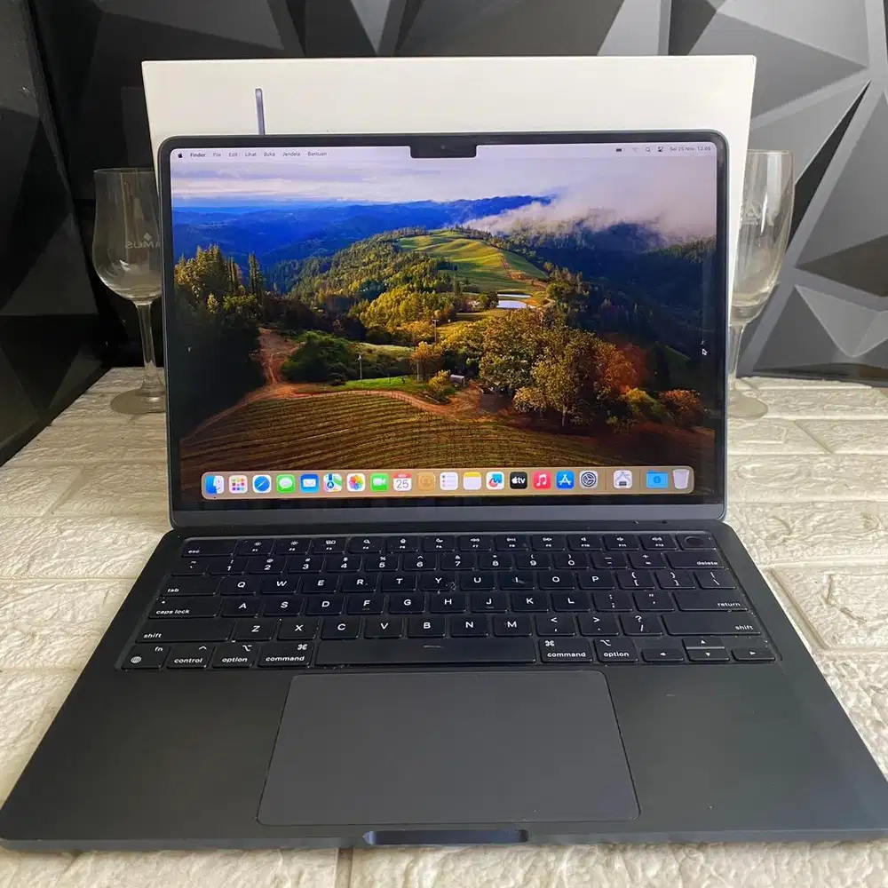 Macbook Air M2 Fullset Murah bisa COD dan TT
