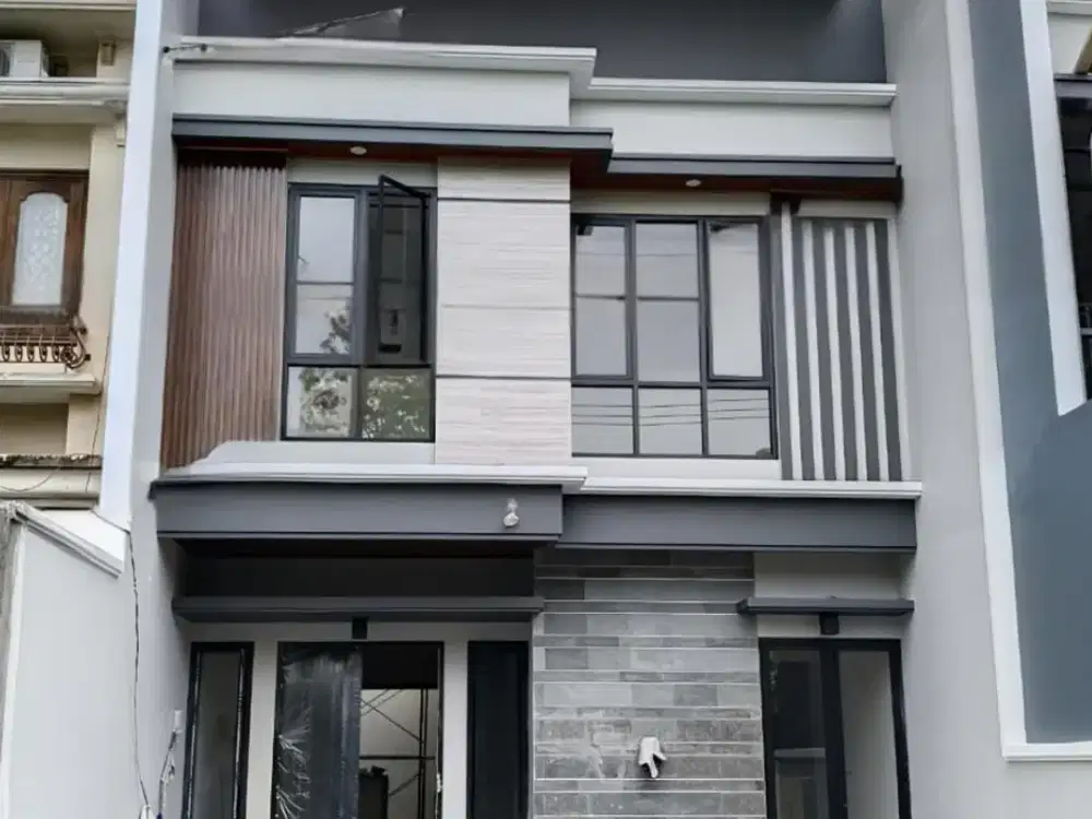 Rumah 2 Lantai, Minimalis Kontemporer di Galaxy Bumi Permai, SBY