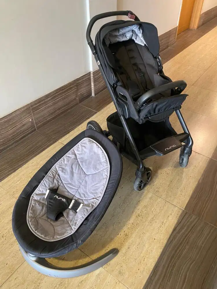Nuna Mixx Stroller and Nuna Bouncer