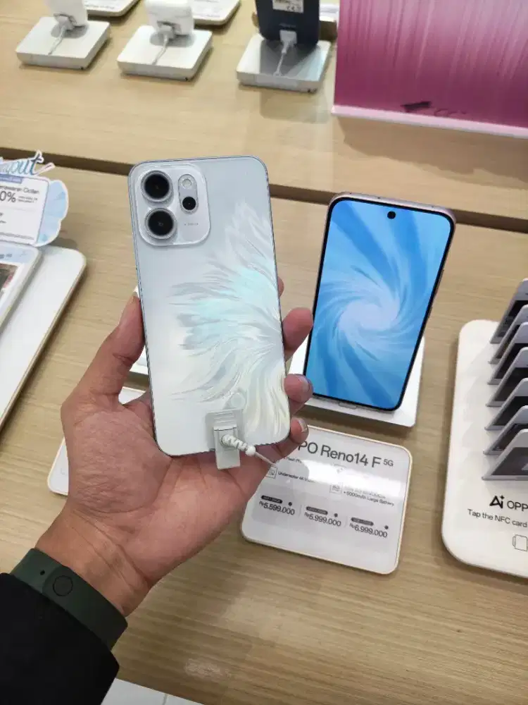 Promo kredit Oppo Reno 14 Series free cicilan 1X