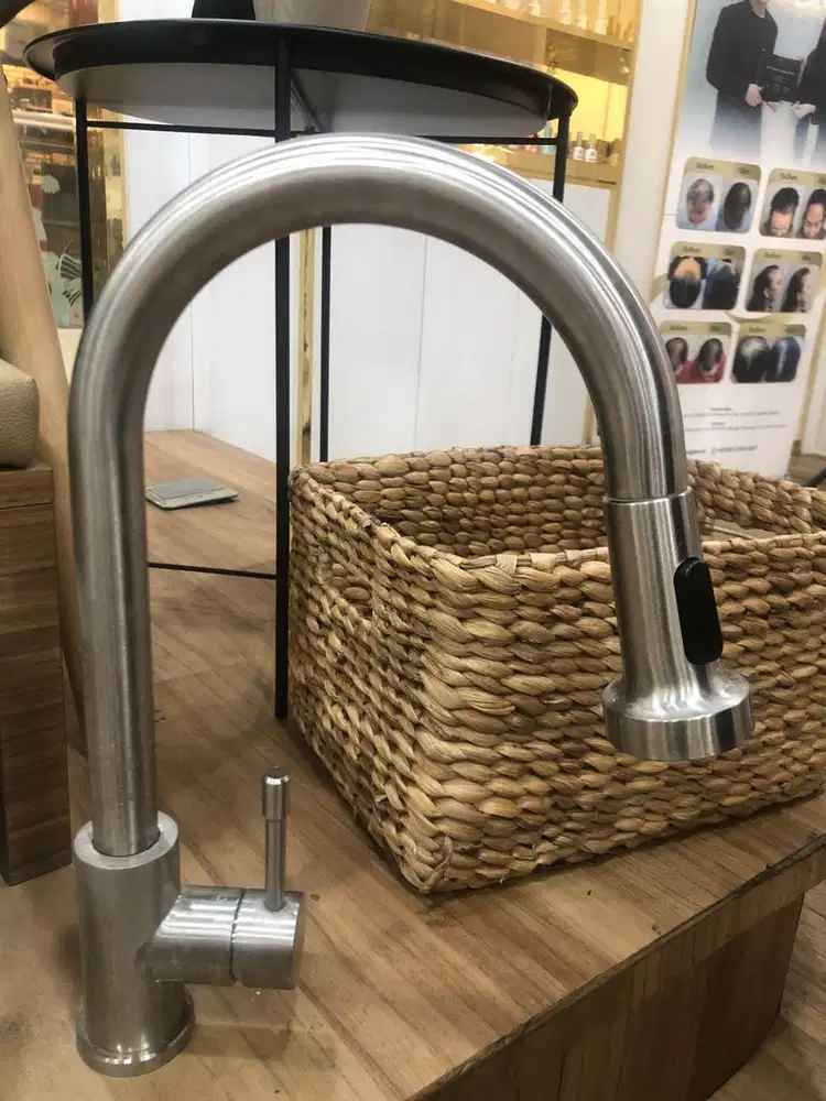 Keran Pedicure - Keran Dapur Leher Angsa (gooseneck faucet)