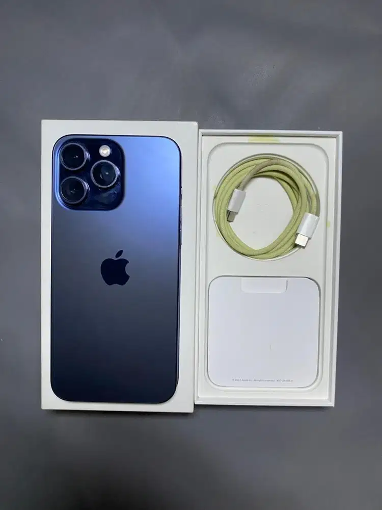 JUAL IPHONE 15 PRO MAX 256gb