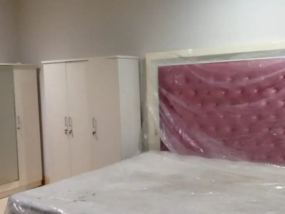 Rumah Bukit Gading Mediterania, Valencia, Kelapa Gading