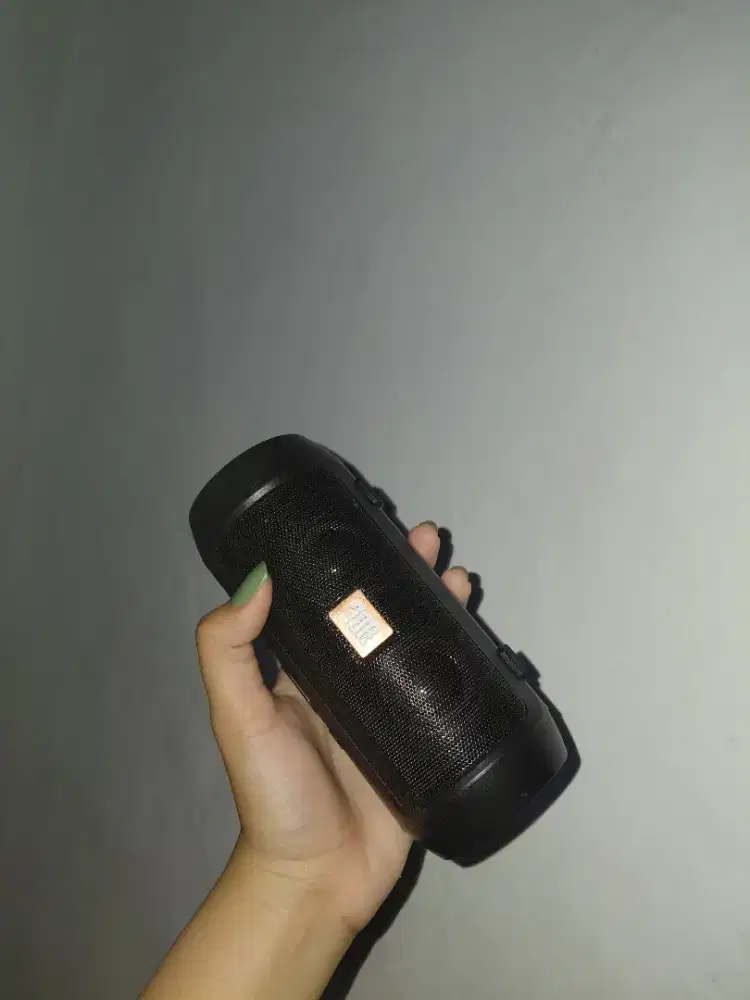 Speaker Kecil Bluetooth Portabel