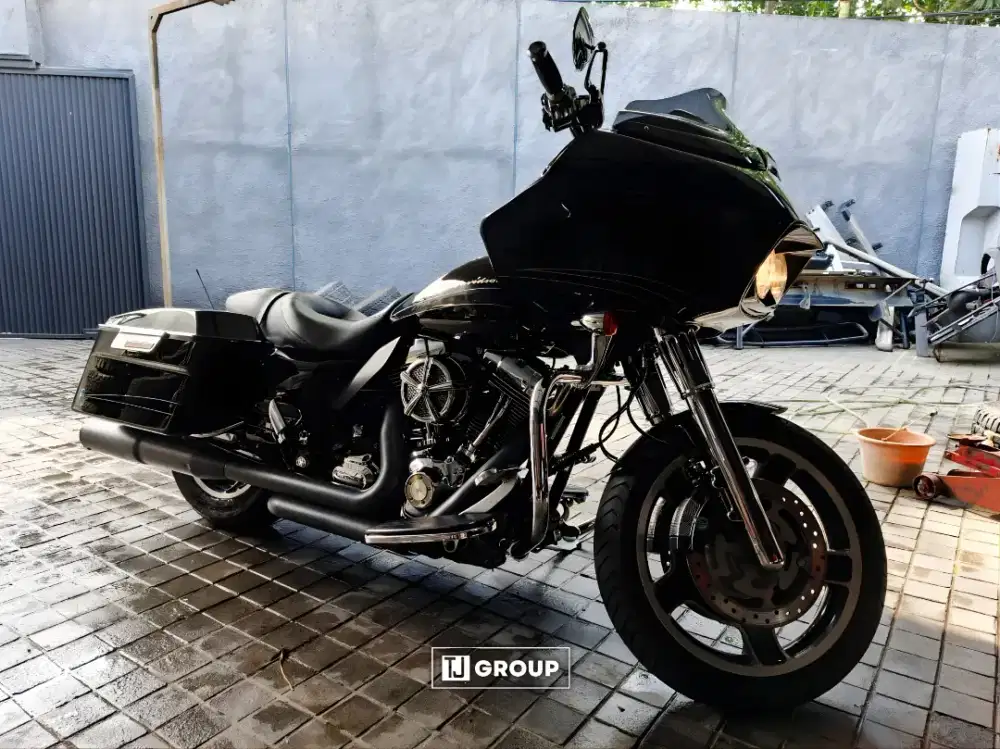 FOR SALE!! Harley Davidson Road Glide FLTRX 2010