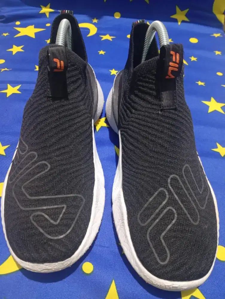 Sepatu fila free 1 pasang