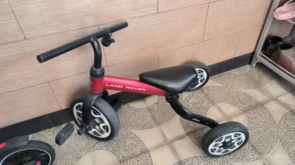 Dijual sepaket Sepeda anak & stroller anak umur (1-5) thn