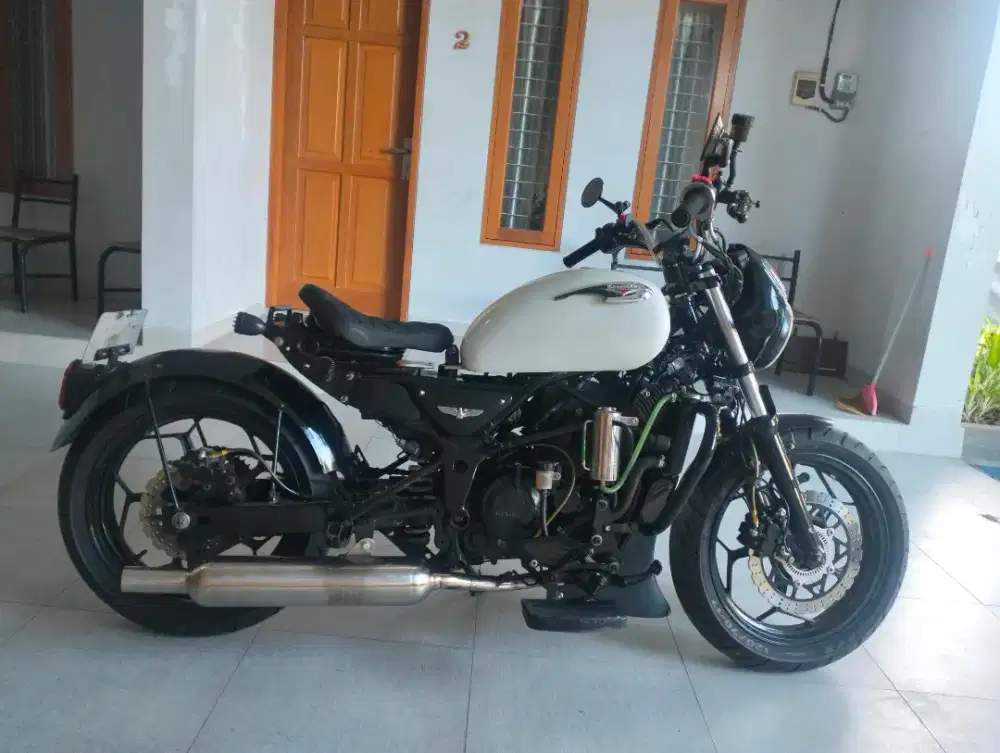 NINJA 250 SL.CUSTOM CRUISER BOBBER TOURER