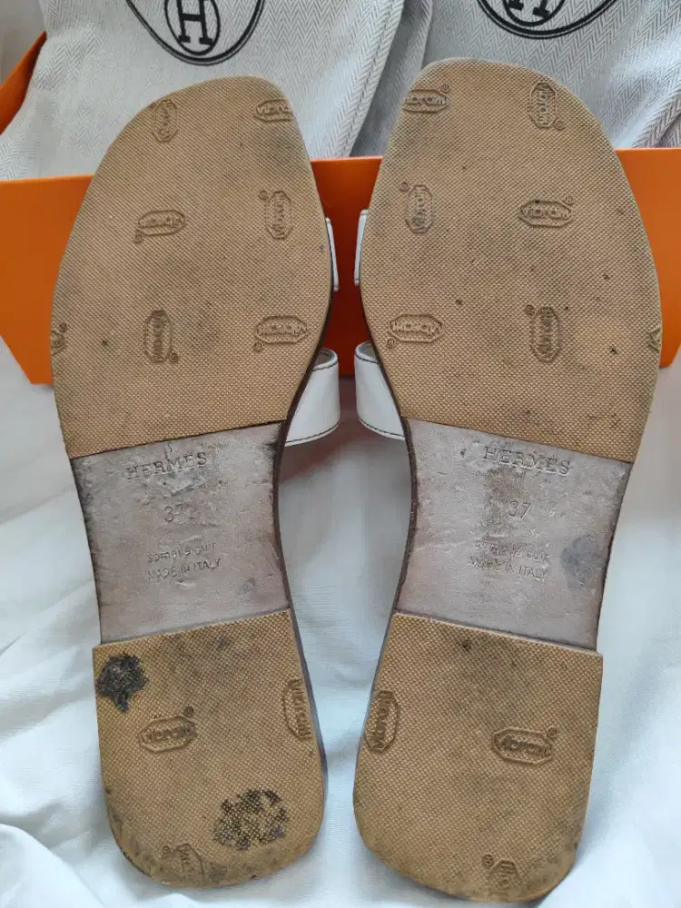 Sandal Hermes Oran White Authentic Prelove