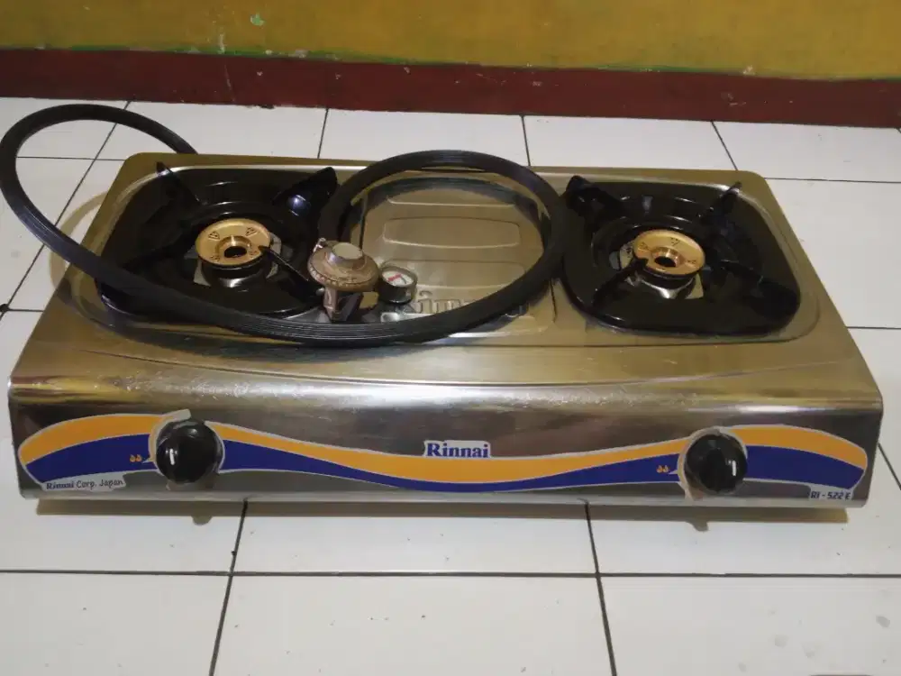 Kompor gas Rinnai 2 tungku ,+  selang regulator
