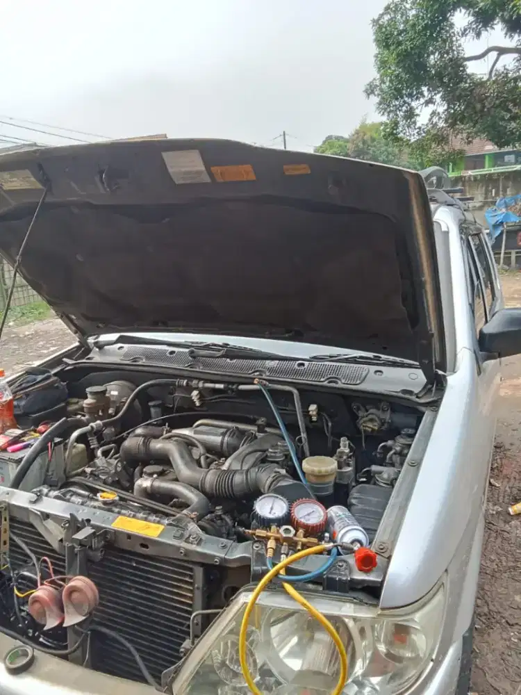 Service AC mobil panggilan