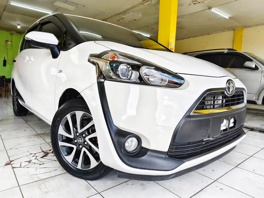 TOYOTA SIENTA 1.5 V AT 2017 MATIC PERFECT FULL ORISINIL ANTIK TOP NO Q