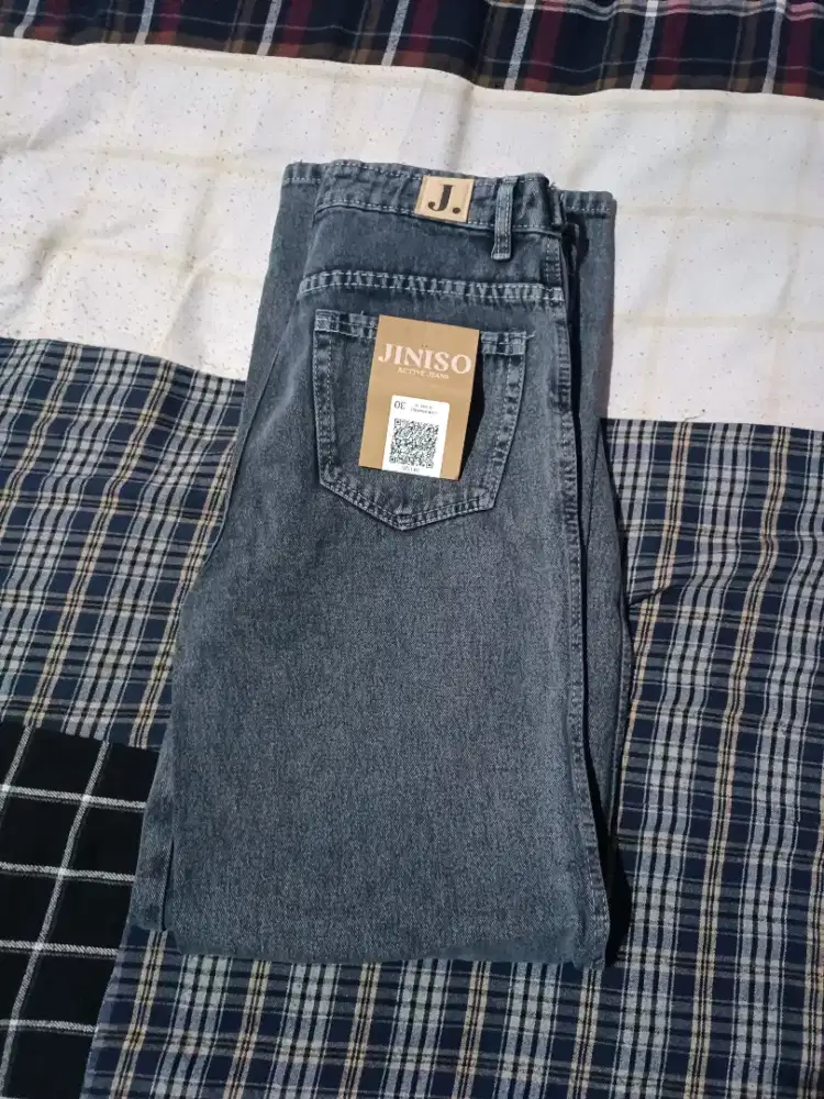 BAGGY JEANS UNDERAGE JINISO