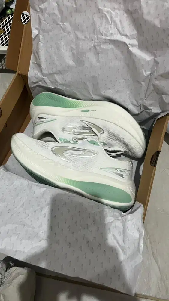 Sepatu 910 Putih Biru New