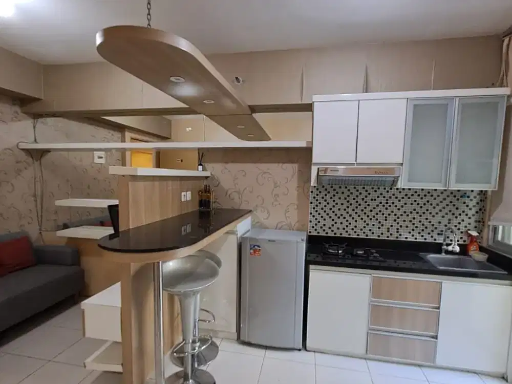 EDUCITY 2 BR Furnish Lantai Rendah SHM dekat ITS  WM, Park Shanghai