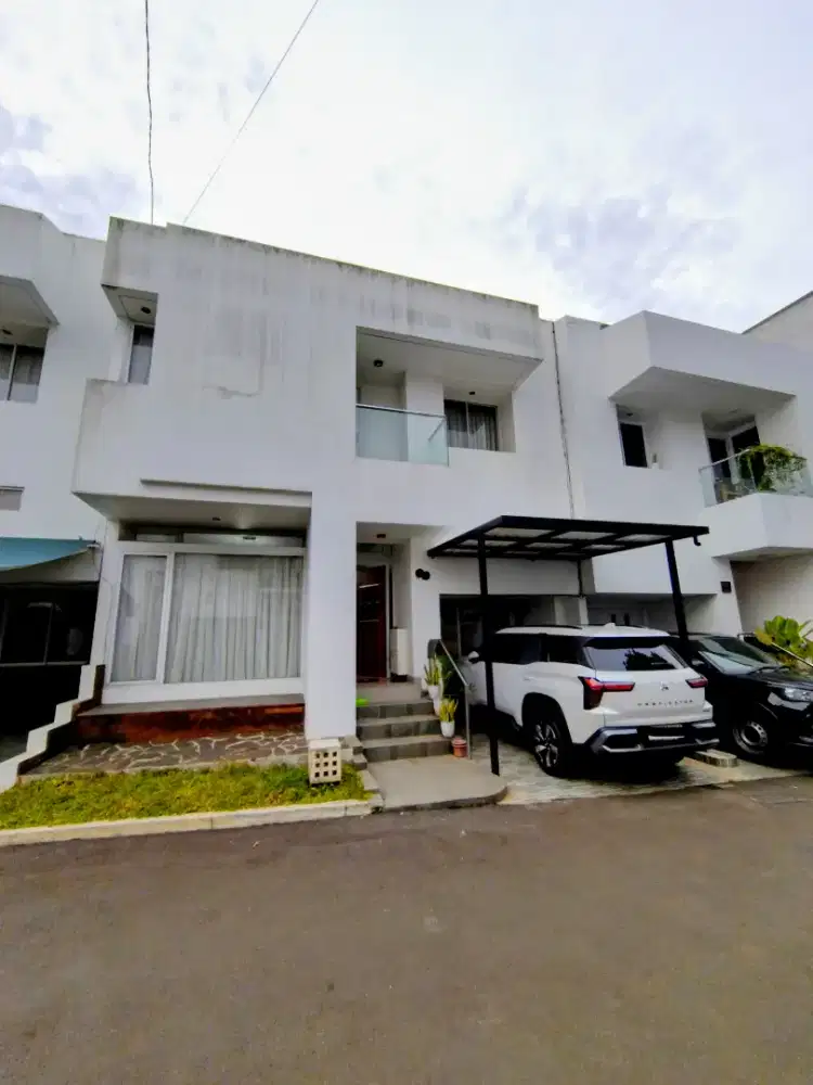 Rumah di Cluster Exclusive dan asri di Aria Putra Ciputat