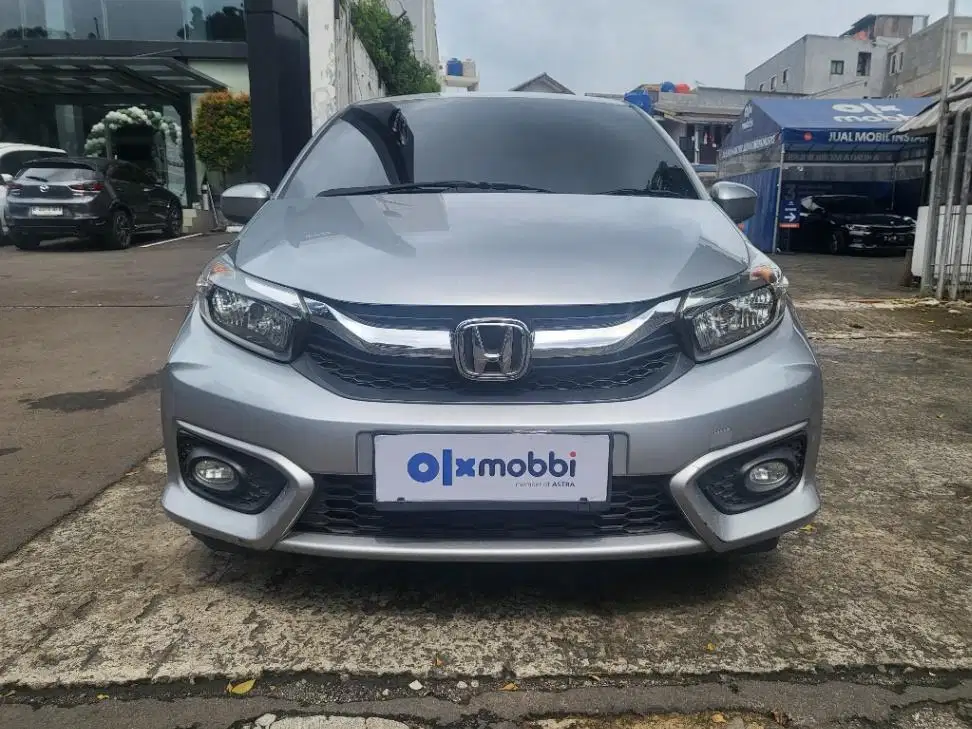 LOW DP Honda Brio Satya 1.2 E Bensin-AT 2019 ZUR