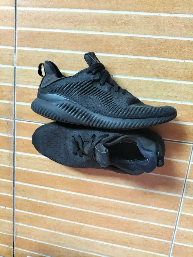Adidas alphabounce uk.40