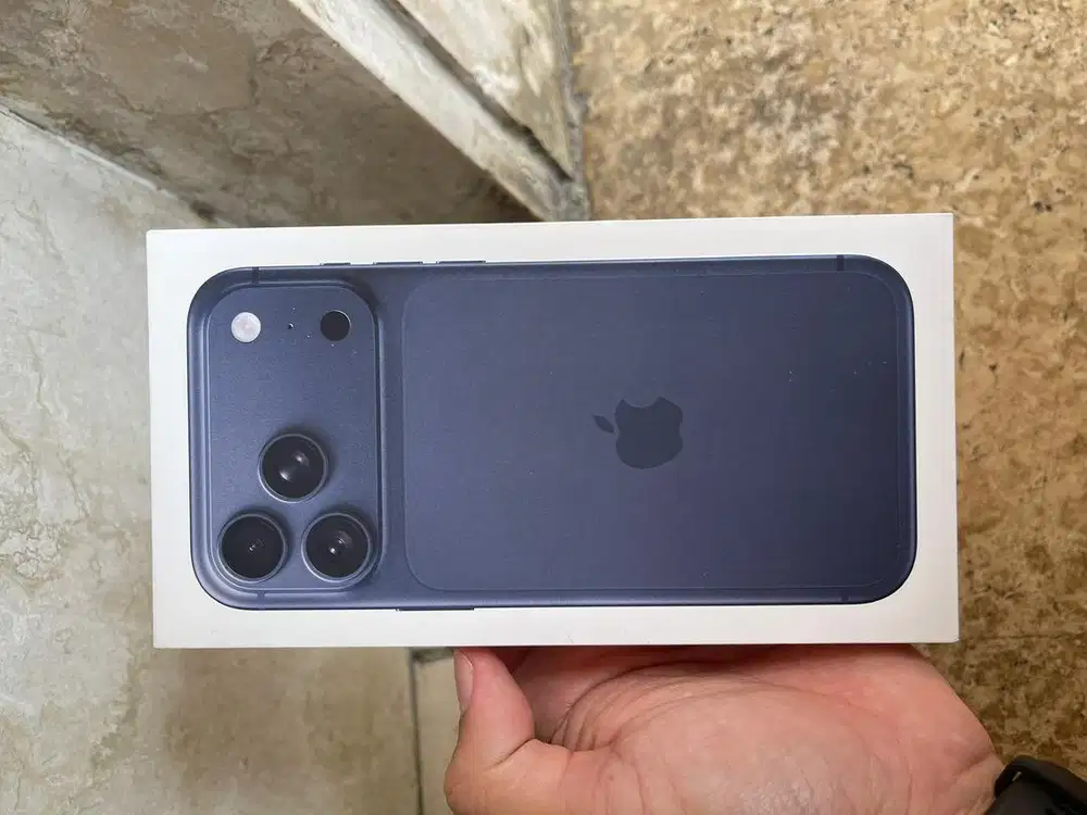 Iphone 17 Pro Max 256gb Deep Blue BNIB iBox
