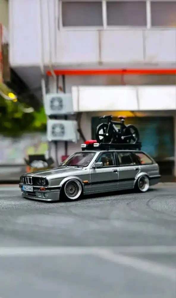 Mortal BMW E30 Touring Custom