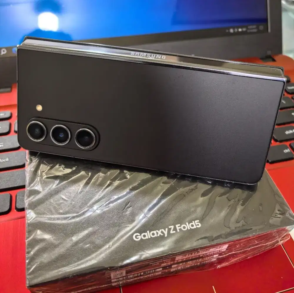 Galaxy Z fold 5 (12/256GB) fullset