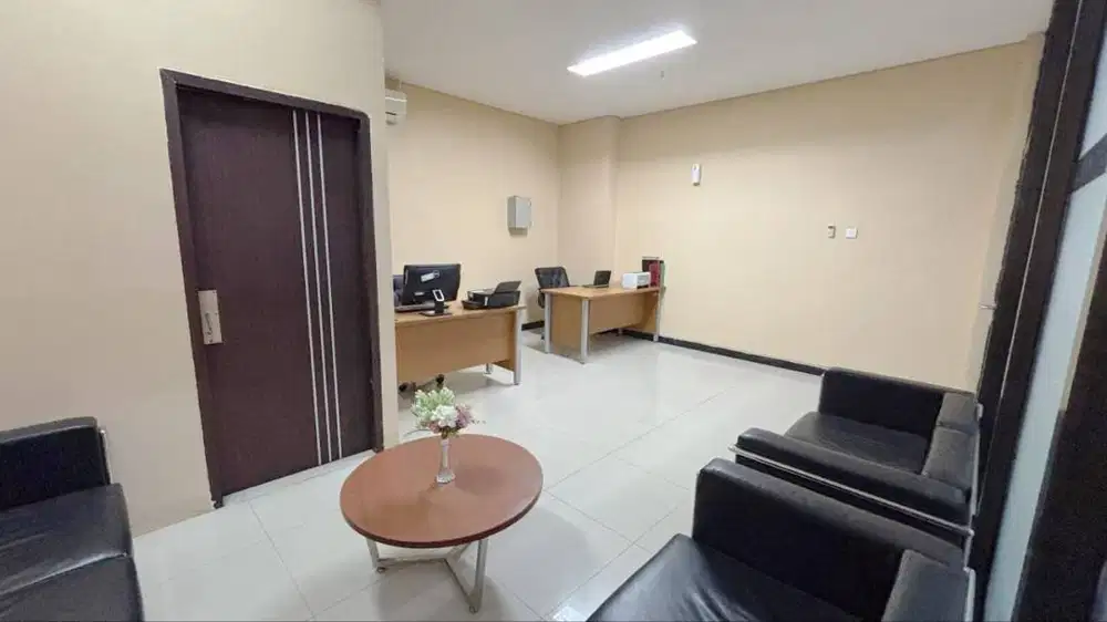 Di Kontrakkan Kantor Semarang 5012