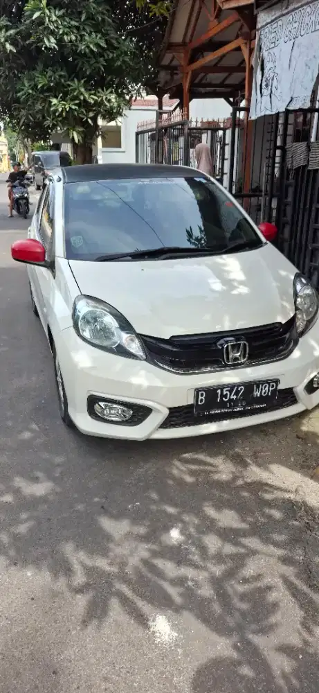 Honda brio E manual putih 2016 pjk idup panjang