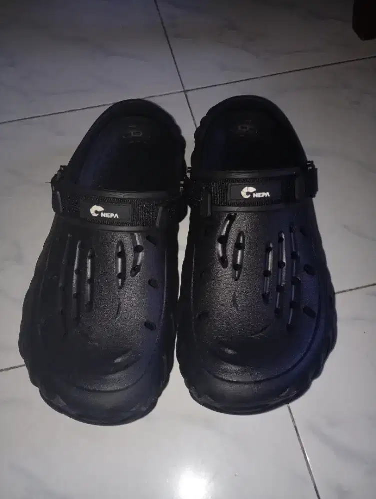Sendal Merk NEPA Size 44-45 Beli di luar Negeri Empuuuuk (Bukan Crocs)