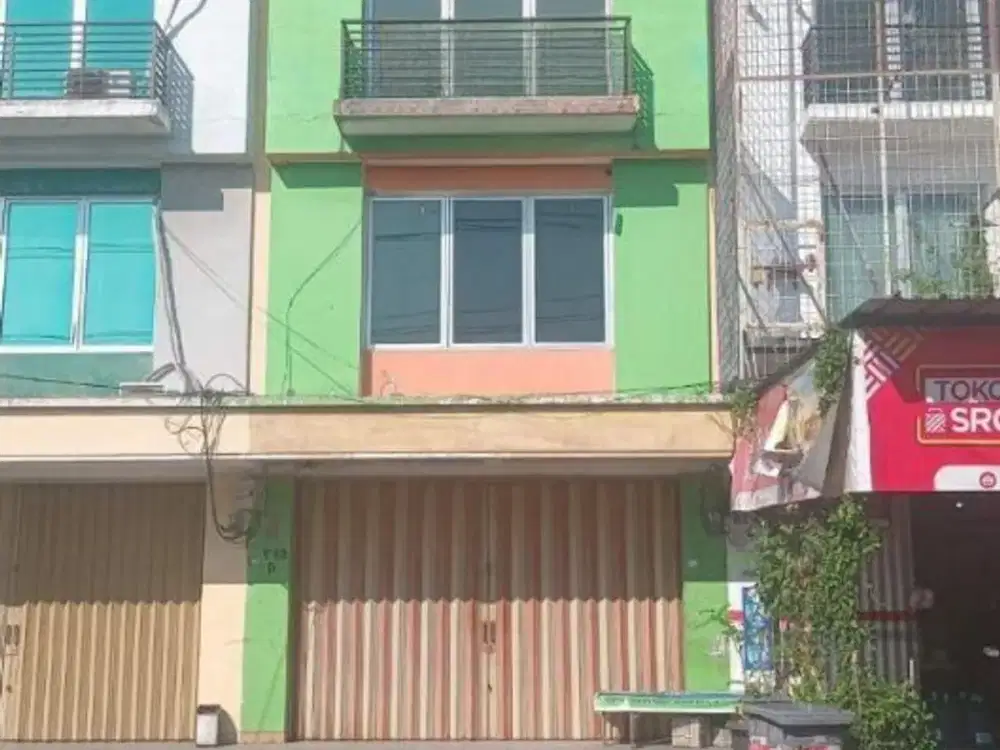 MURAH Ruko 3 Lantai Disewakan di Aralia Harapan Indah Bekasi