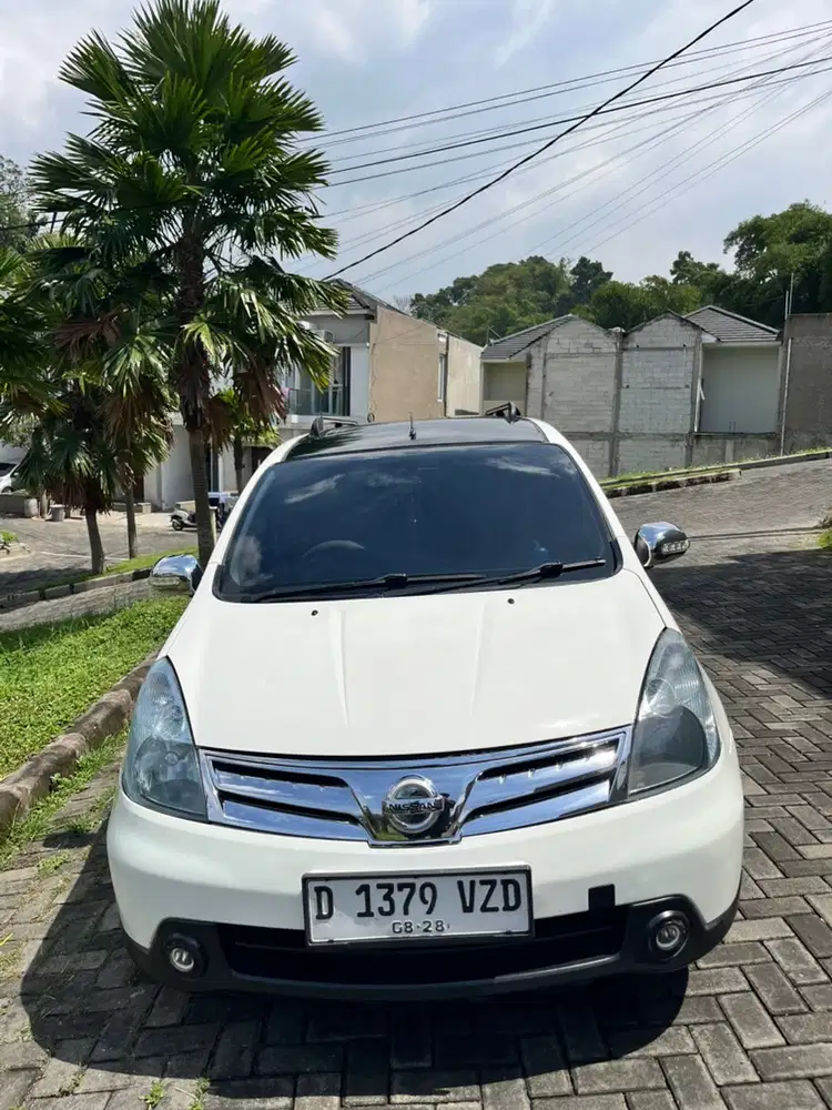 Nissan Livina 2012 Bensin