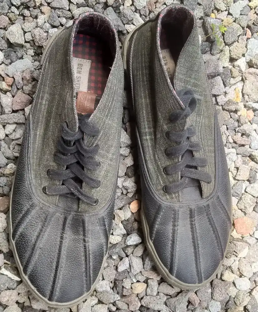 Dijual sepatu Ben Sherman hijau size 44, second