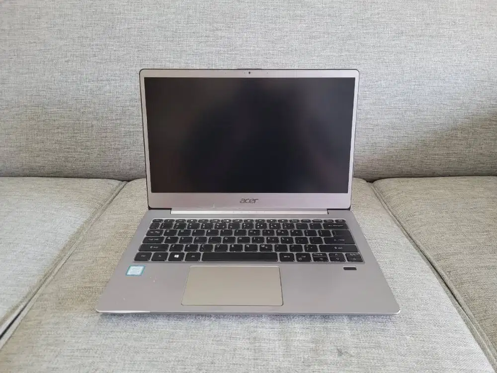 Acer Swift 3 Intel Core i3 RAM 4GB SSD NVMe 256GB Layar 14 FHD