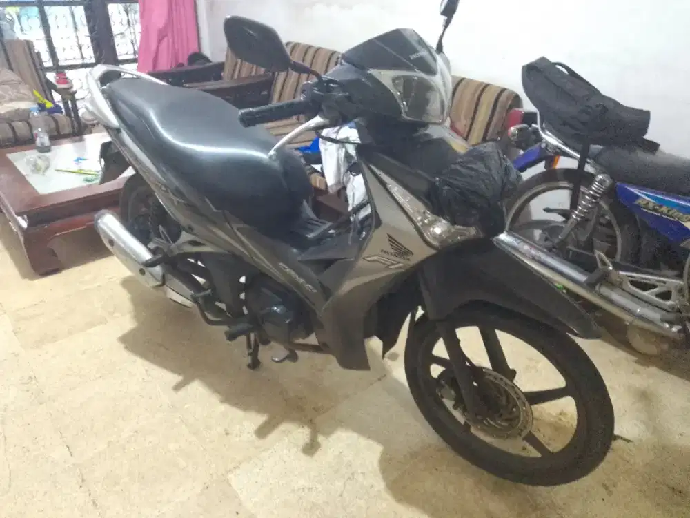 Motor Honda Supra X Helm in 2014