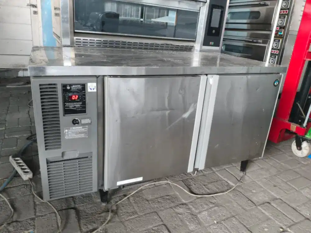 Under counter chiller hoshizaki 2 pintu