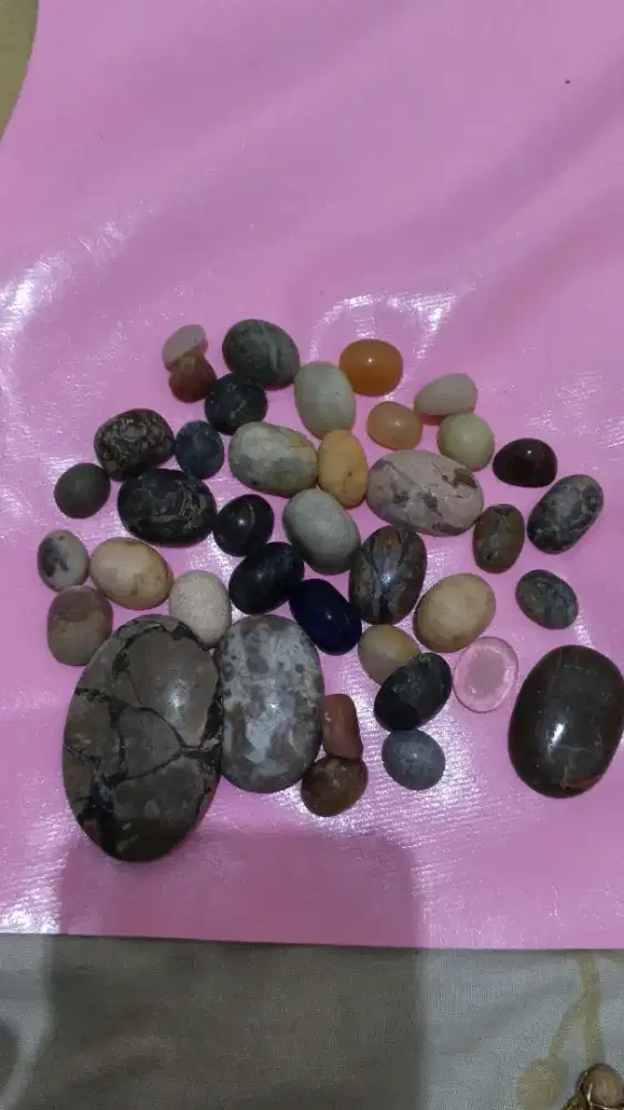 Sempat msh ad yg suka pake cincin batu , lanjut wa miq klu hargax