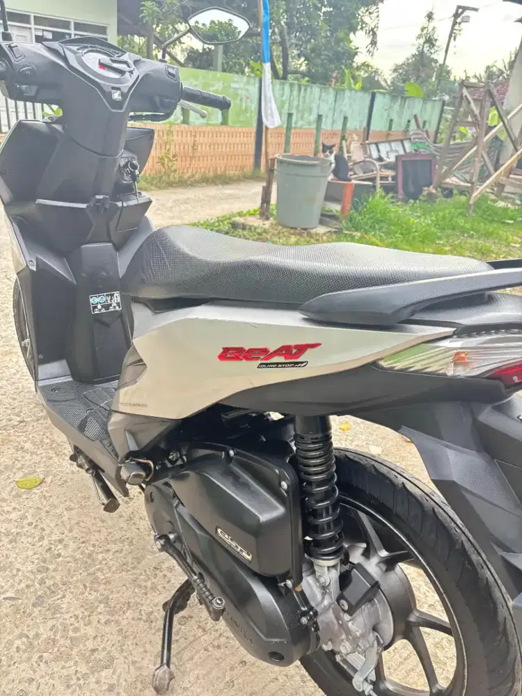 Dijual honda beat tahun 2021