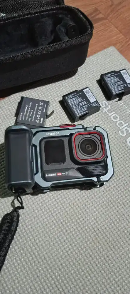 Insta 360 ace pro 2