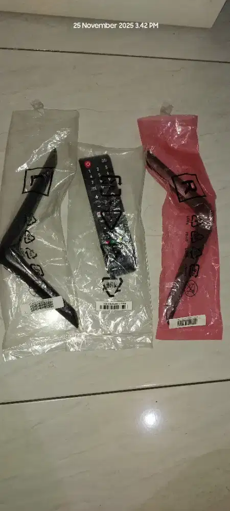 Kaki dan remote tv samsung 43,50,55,60 inc
