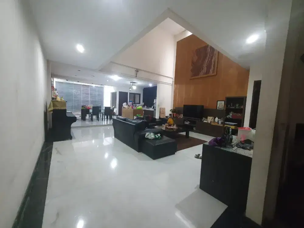Dijual Cepat Rumah Mewah 3,5 Lantai Cluster Manyar Pantai Indah Kapuk