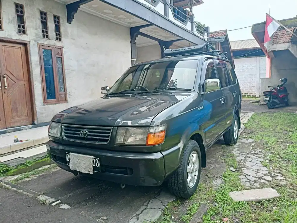 Toyota Kijang Kapsul SGX '97 (Ori Terawat)