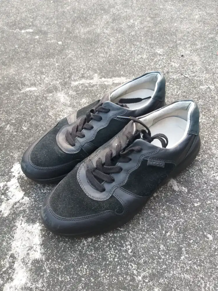 ECCO Casual Walk