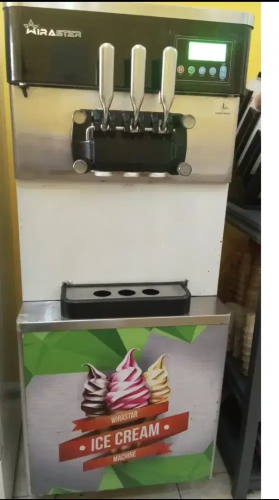Mesin Soft Ice Cream - WIR825F 3 Valve