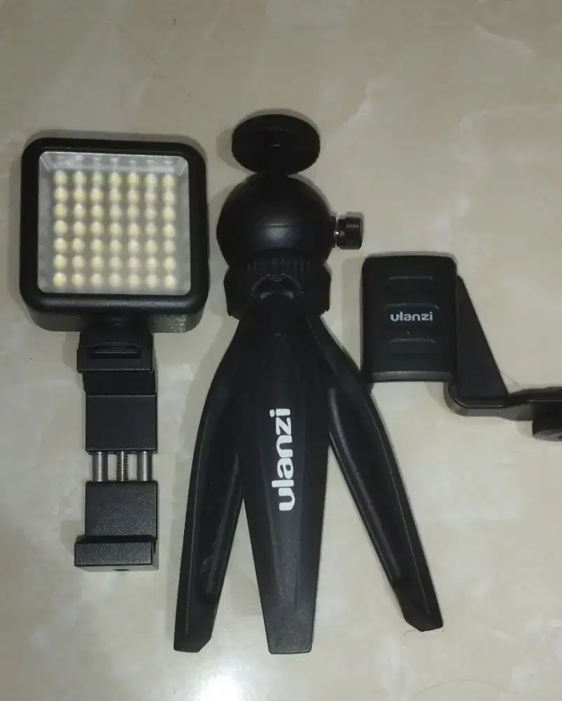 ulanzi tripod Holder pocket kamera dan ponsel sudah plus flash