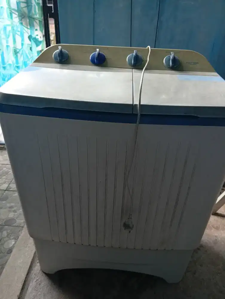 Mesin Cuci Polytron hijab