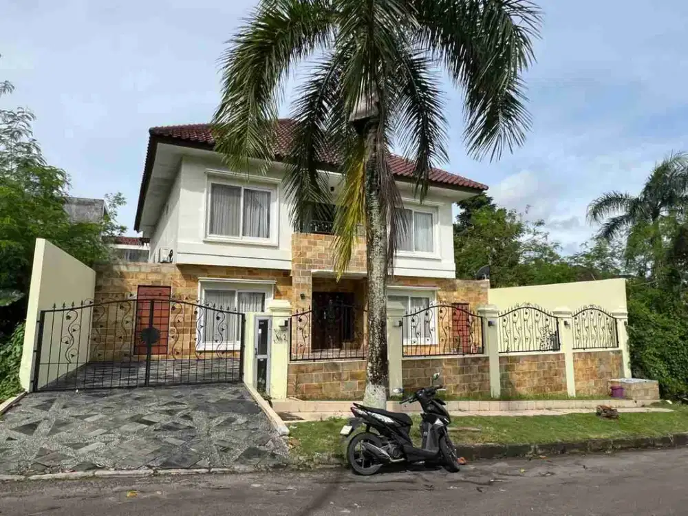 Rumah 4 Kamar Sukajadi Boulevard