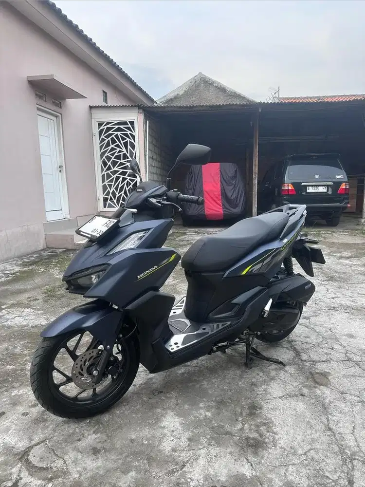 VARIO 160 CBS KM 3,700 2025