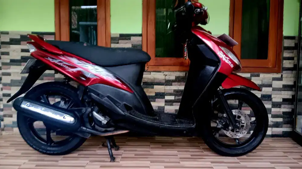 Super istimewah YAMAHA MIO SMILE CW 2010.pajak & plat Baru