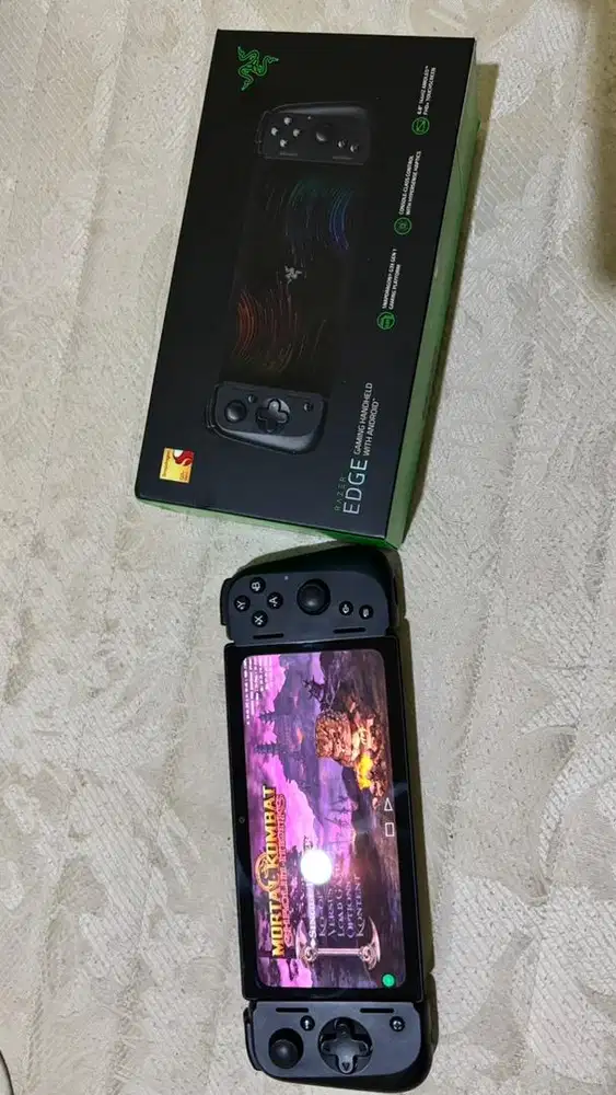 Razer Edge + Gamepad