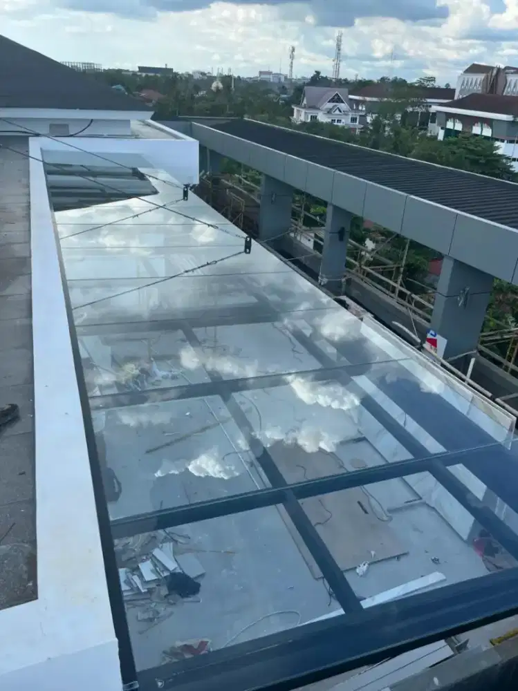 Canopy kaca berkualitas