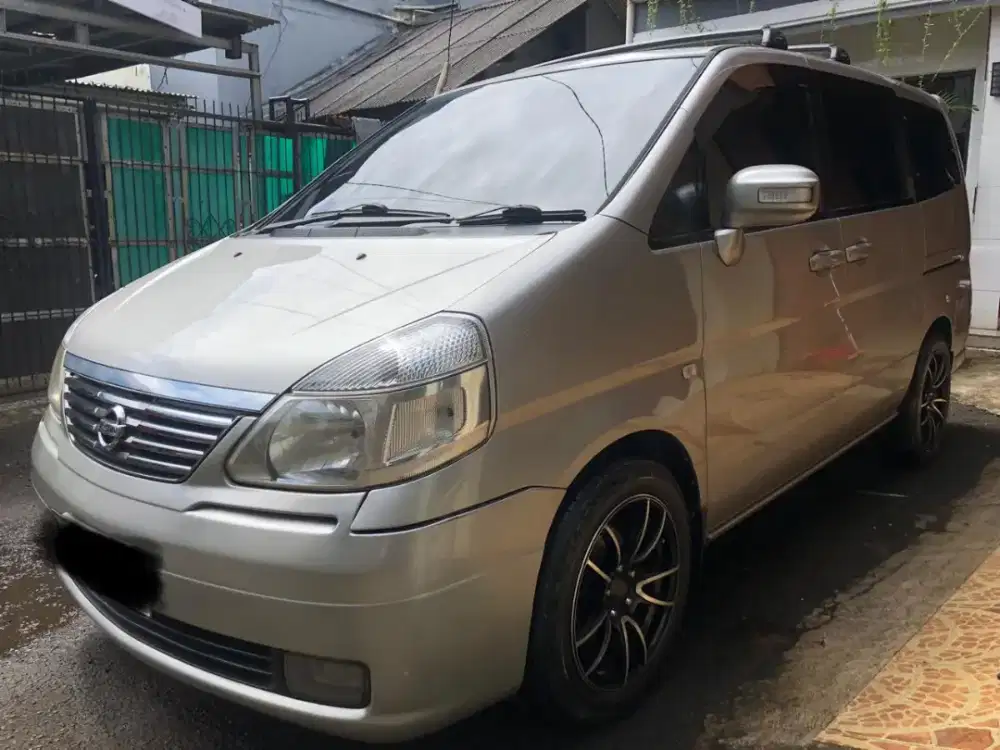 Nissan Serena HWS 2012 AT